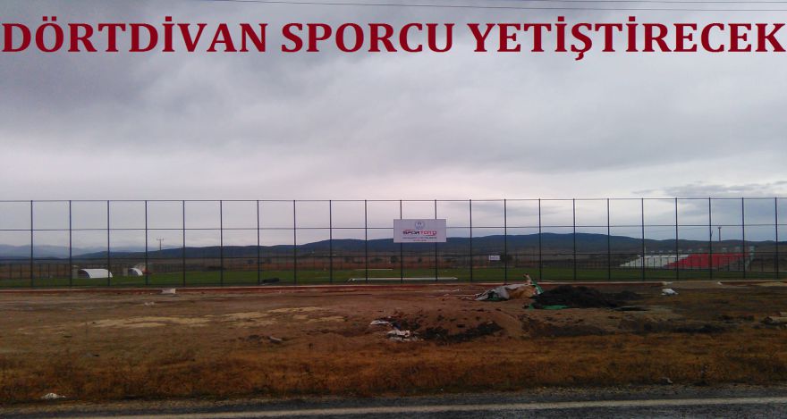 Futbol sahası tamamlanıyor