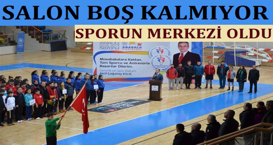 SALON BOŞ KALMIYOR