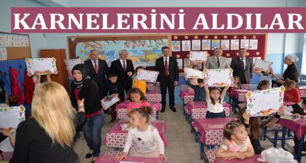 ÖĞRENCİLER KARNELERİNİ ALDI