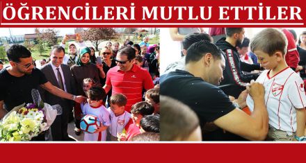 ÖĞRENCİLERİ MUTLU ETTİLER 