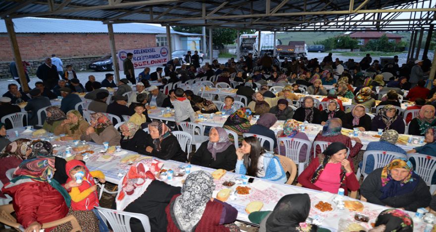 KIBRISCIK'TA İFTAR Bİ BAŞKA GÜZEL
