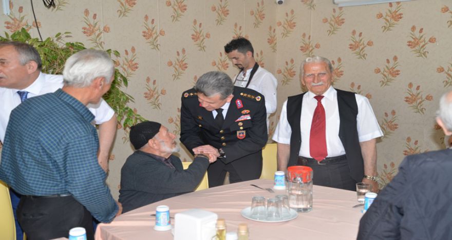 Bayramda sahipsiz kalmadılar