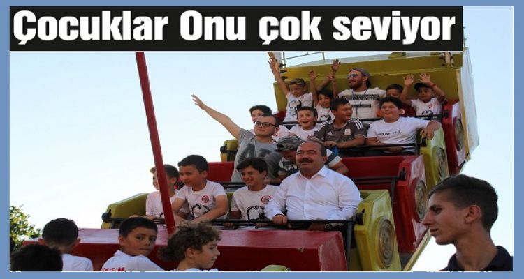 Çocuklar Onu çok seviyor