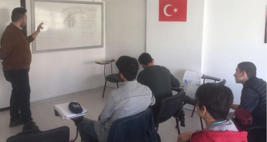 GELECEĞİN TEMİNATI GENÇLER YETİŞİYOR