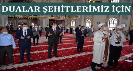 DUALAR 15 TEMMUZ ŞEHİTLERİ İÇİN 
