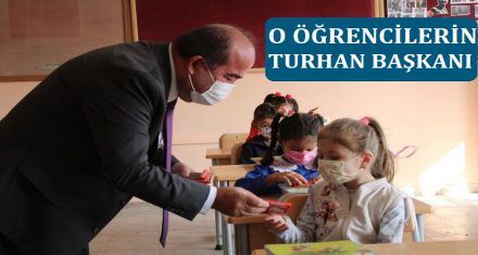 O Öğrencilerin Turhan Başkanı 