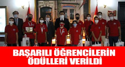 BAŞARILI ÖĞRENCİLERİN ÖDÜLLERİ VERİLDİ