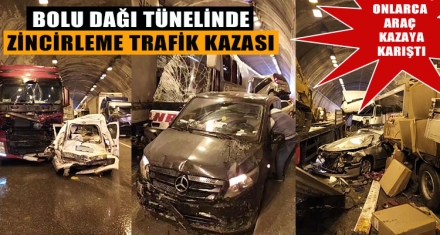 ONLARCA ARAÇ KAZAYA KARIŞTI 