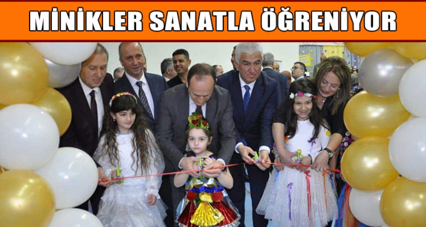 MİNİKLER SANATLA ÖĞRENİYOR