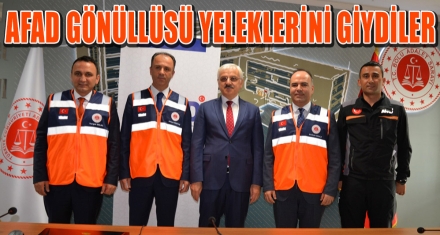 AFAD GÖNÜLLÜSÜ YELEKLERİNİ GİYDİLER