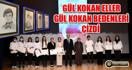 GÜL KOKAN ELLER GÜL KOKAN BEDENLERİ ÇİZDİ 