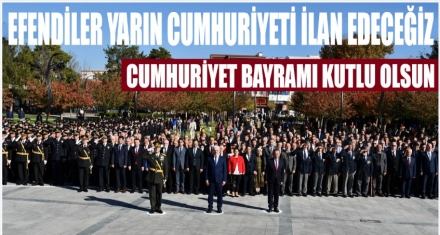 KUTLAMALAR ÇELENK SUNMA TÖRENİYLE BAŞLADI 