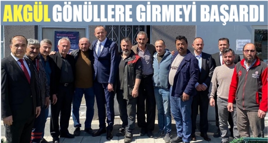 AKGÜL GÖNÜLLERİ FETHEDİYOR