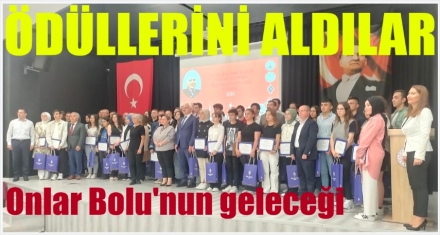 LİSE 1'İNCİLERİ ÖDÜLLERİNİ ALDI