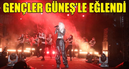 GENÇLER GÜNEŞ'LE EĞLENDİ 