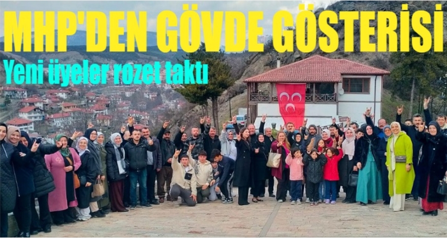 GÖYNÜK'TE MHP'YE DEV KATILIM