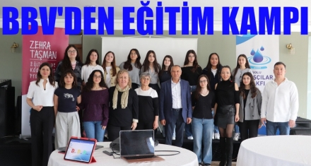 Kız öğrenciler eğitim kampında buluştu