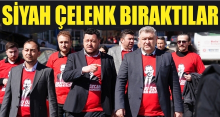 SİYAH ÇELENK BIRAKTILAR